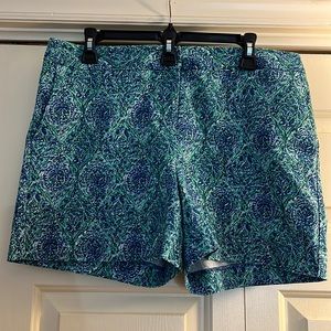 Talbots petites 12P shorts blue and green design 5” inseam